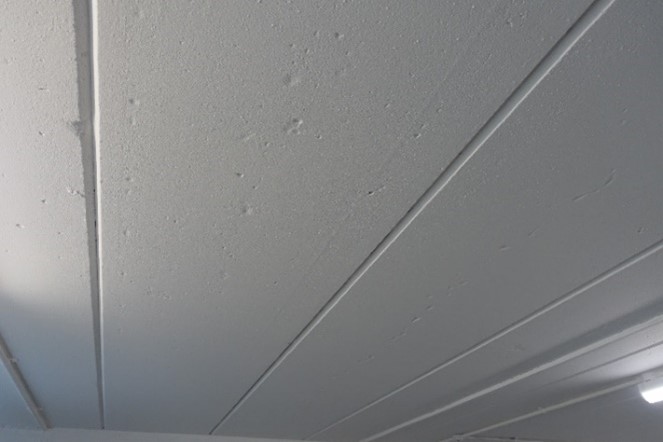RAAC panels in ceiling